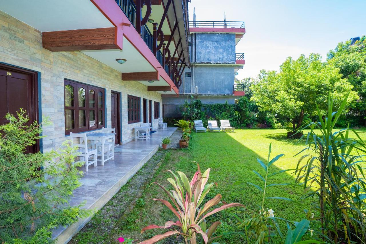Butterfly Lodge Pokhara Esterno foto