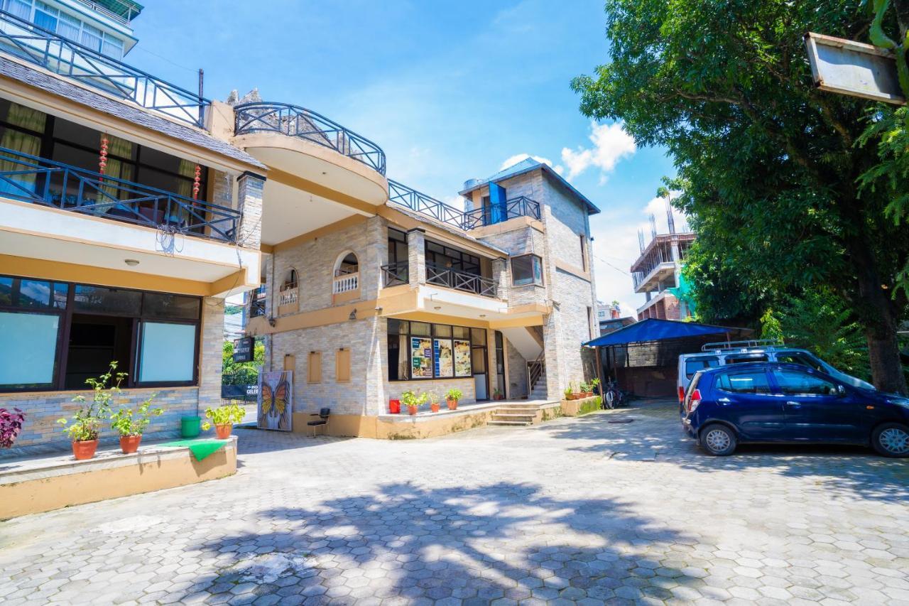 Butterfly Lodge Pokhara Esterno foto