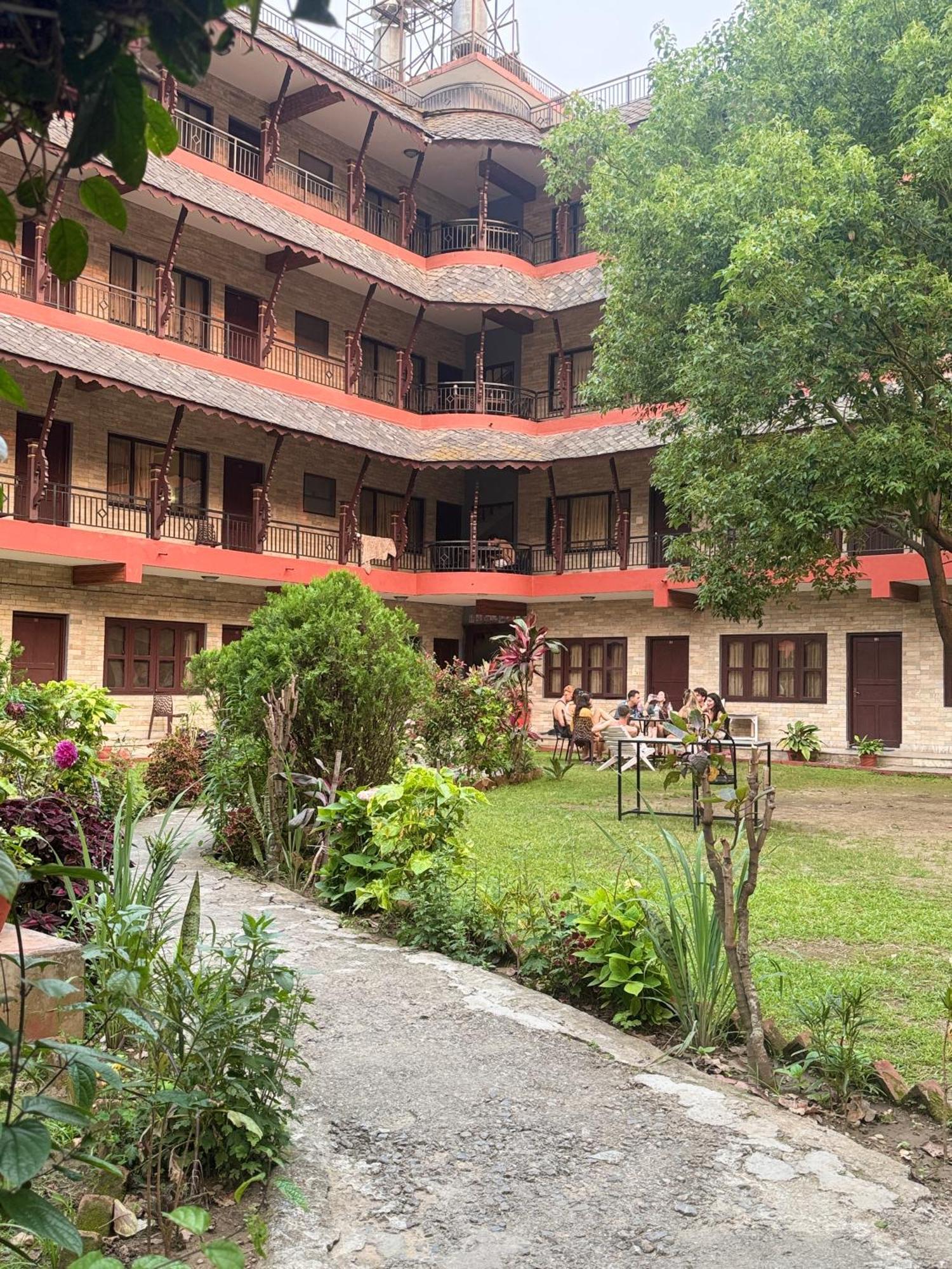 Butterfly Lodge Pokhara Esterno foto